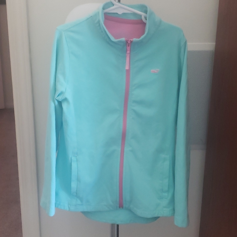 Girls zip up